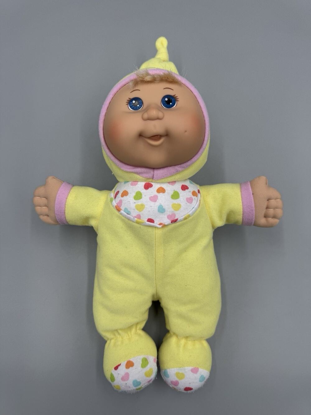 Cabbage Patch Kids Cute & Cuddly CPK Blue Eyes Baby Doll Plush Yellow Pjs 11”